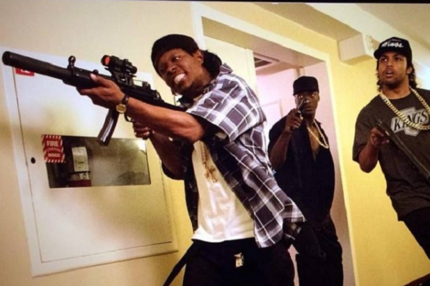 nwa with guns in hotel